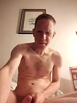 Snapshot of Blondinet92 chatting on 02.14.25 Blondinet92 online show from 02.14.25