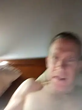 Snapshot of Blondinet92 chatting on 03.21.25 Blondinet92 online show from 03.21.25