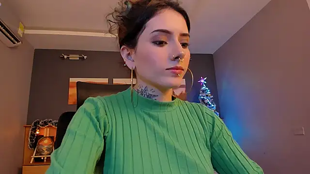 LiliJones  online show from 12.05.24