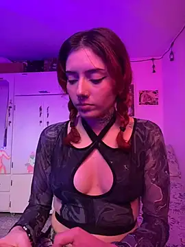 LiliJones  online show from 03.13.25