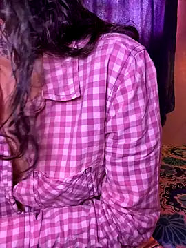 LiliJones  online show from 11.20.25