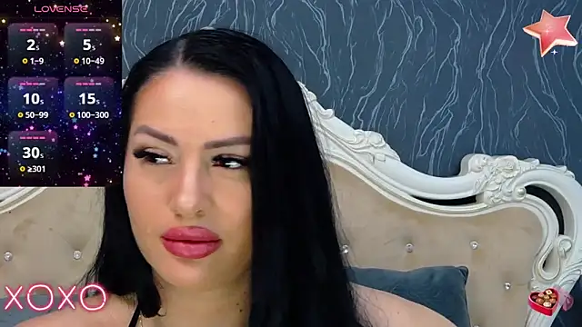 Lauren Saint online show from 02.12.25