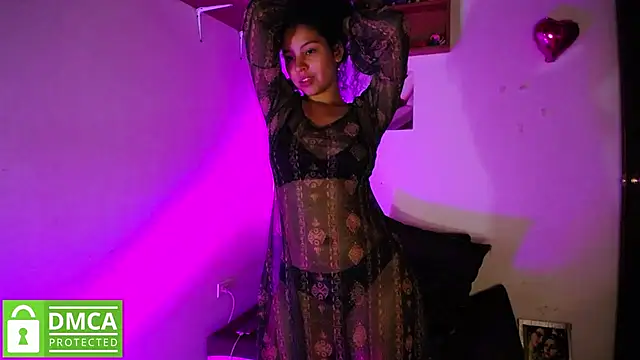 Snapshot of Mr_MrsCurie chatting on 01.12.25 Mr MrsCurie online show from 01.12.25