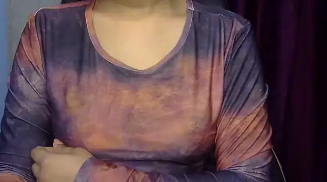 Snapshot of Karnaa_vail chatting on 01.15.25 Karnaa vail online show from 01.15.25