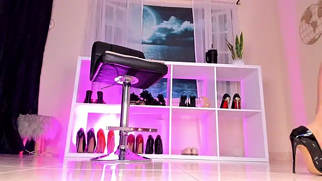 Itzeldreams online show from 09.12.25