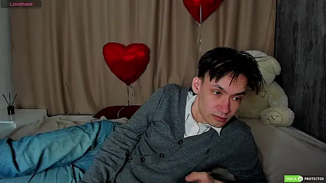 Snapshot of CalvinOwens chatting on 02.20.25 CalvinOwens online show from 02.20.25