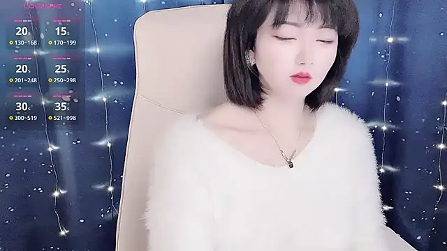 Snapshot of Mist_lili chatting on 10.21.25 Mist lili online show from 10.21.25