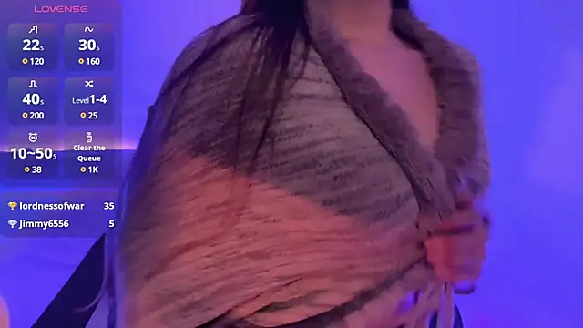 Snapshot of sumana24 chatting on 12.20.24 sumana24 online show from 12.20.24