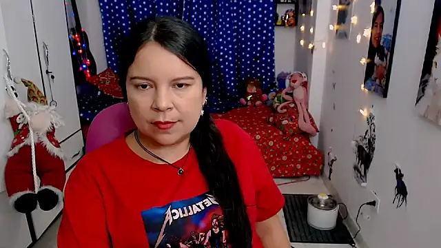 Snapshot of claryssa_ chatting on 12.13.24 claryssa online show from 12.13.24