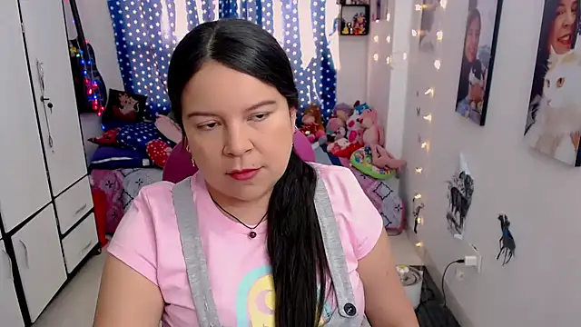 Snapshot of claryssa_ chatting on 01.17.25 claryssa online show from 01.17.25