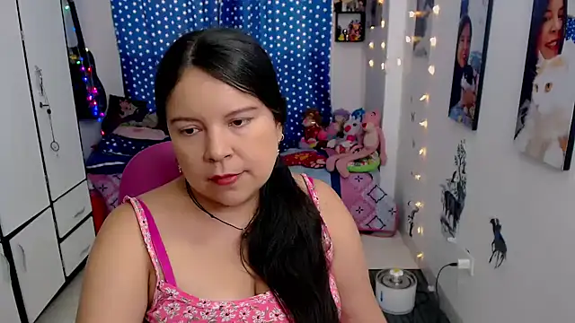 Snapshot of claryssa_ chatting on 01.19.25 claryssa online show from 01.19.25