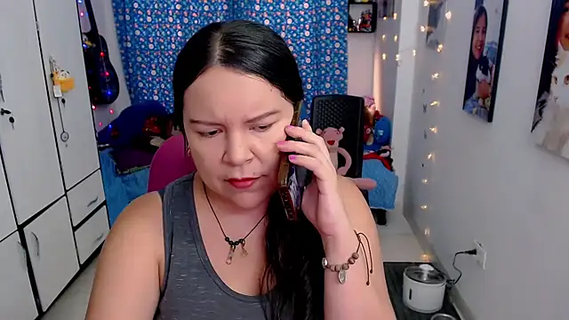 Snapshot of claryssa_ chatting on 09.15.25 claryssa online show from 09.15.25