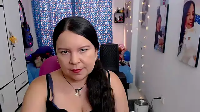 Snapshot of claryssa_ chatting on 09.30.25 claryssa online show from 09.30.25