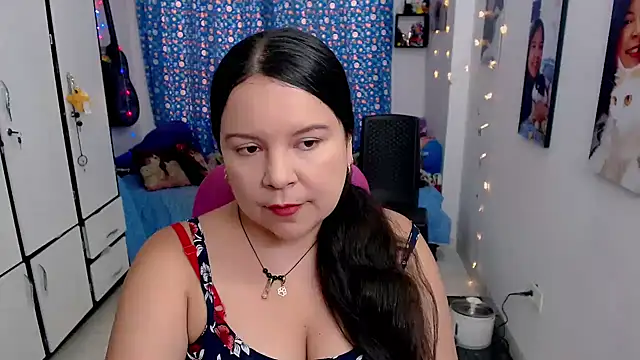 Snapshot of claryssa_ chatting on 10.02.25 claryssa online show from 10.02.25