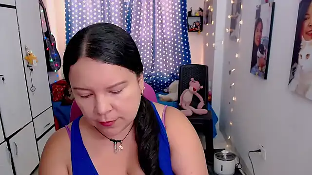 Snapshot of claryssa_ chatting on 11.05.25 claryssa online show from 11.05.25