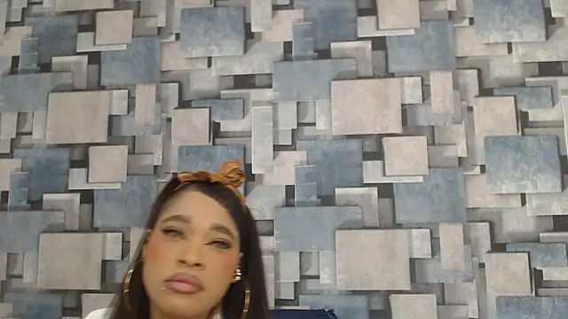 angel dthroatt online show from 11.26.25