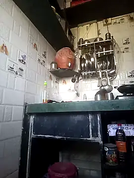 Snapshot of Sand-1 chatting on 12.10.24 Sand-1 online show from 12.10.24