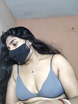 Snapshot of Luv_Adite20 chatting on 10.07.25 Luv Adite20 online show from 10.07.25