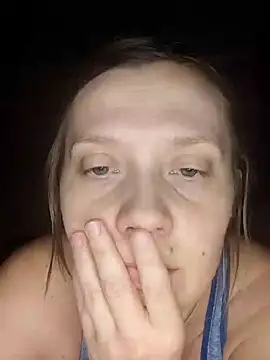 Snapshot of LeraSweet chatting on 01.04.25 LeraSweet online show from 01.04.25