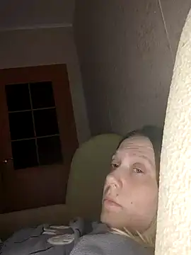 Snapshot of LeraSweet chatting on 03.06.25 LeraSweet online show from 03.06.25