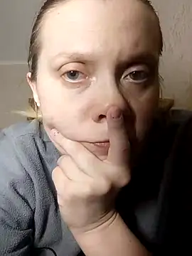 Snapshot of LeraSweet chatting on 03.17.25 LeraSweet online show from 03.17.25