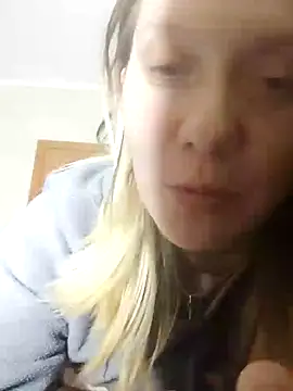 Snapshot of LeraSweet chatting on 03.21.25 LeraSweet online show from 03.21.25