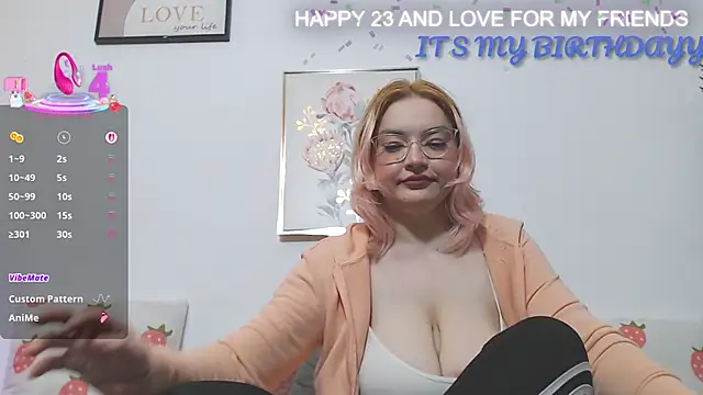 Snapshot of Catlady333 chatting on 09.14.25 Catlady333 online show from 09.14.25