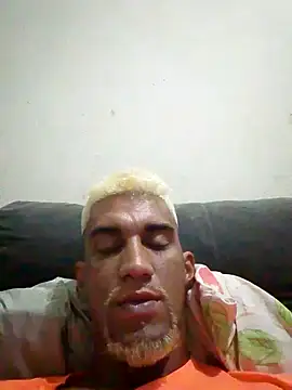 Snapshot of fieltoprj1 chatting on 12.23.24 fieltoprj1 online show from 12.23.24