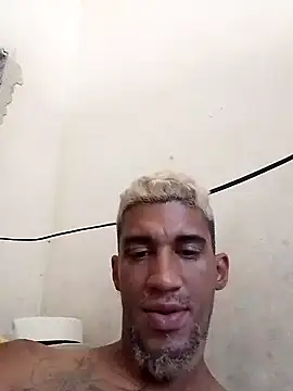 Snapshot of fieltoprj1 chatting on 01.02.25 fieltoprj1 online show from 01.02.25