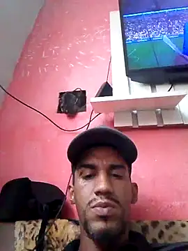 Snapshot of fieltoprj1 chatting on 10.19.25 fieltoprj1 online show from 10.19.25