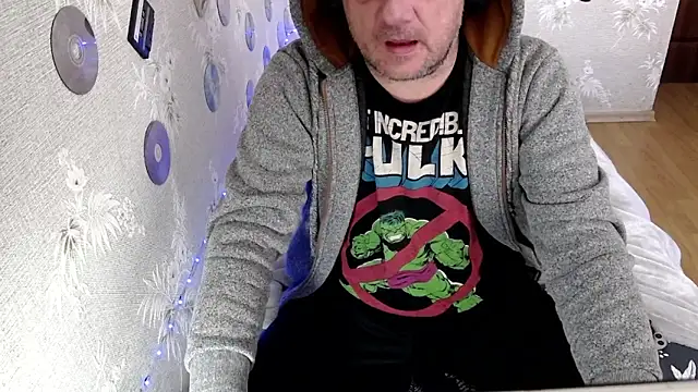 Snapshot of Bossun79 chatting on 10.30.25 Bossun79 online show from 10.30.25