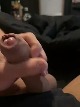 Snapshot of fuckdollflo chatting on 02.24.25 fuckdollflo online show from 02.24.25