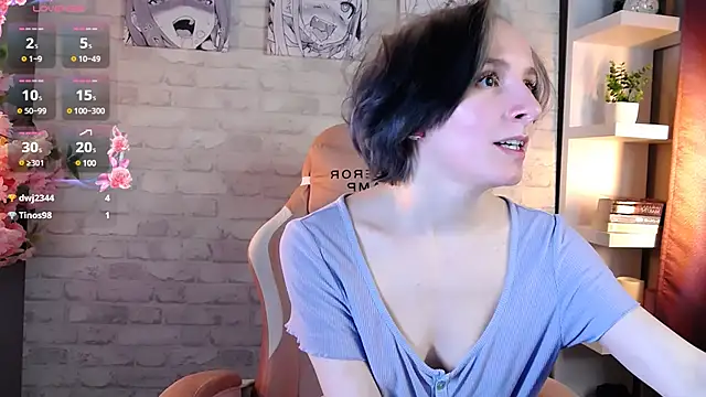 Snapshot of Violet_Veliya chatting on 03.01.25 Violet Veliya online show from 03.01.25