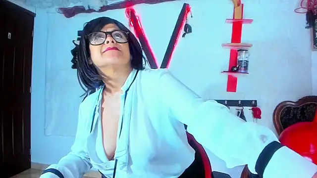 jena derboo online show from 02.25.25