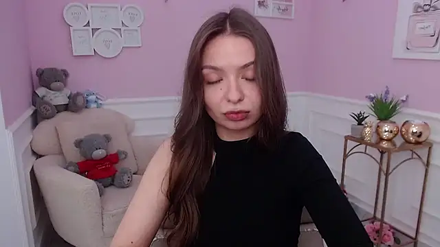 LucySkilar online show from 09.09.25