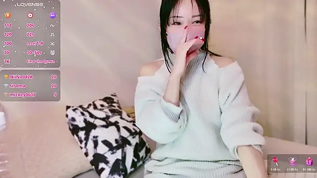 Snapshot of RIkAcyu_sc chatting on 12.12.24 RIkAcyu sc online show from 12.12.24