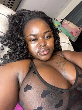 Honeycoco0211 online show from 02.20.25