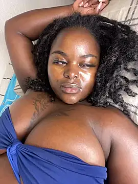 Honeycoco0211 online show from 03.13.25