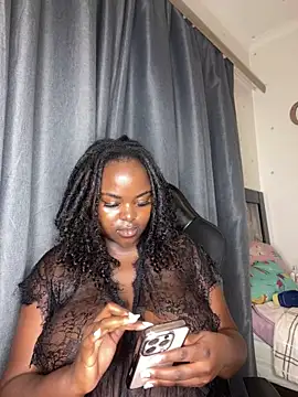 Honeycoco0211 online show from 03.18.25