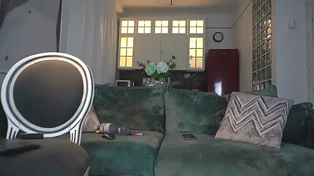 Snapshot of AngryTomato chatting on 02.12.25 AngryTomato online show from 02.12.25