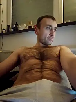 Snapshot of TIGERRR86 chatting on 02.04.25 TIGERRR86 online show from 02.04.25