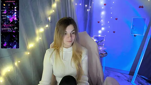 Snapshot of Sweet_me_ chatting on 01.22.25 Sweet me online show from 01.22.25