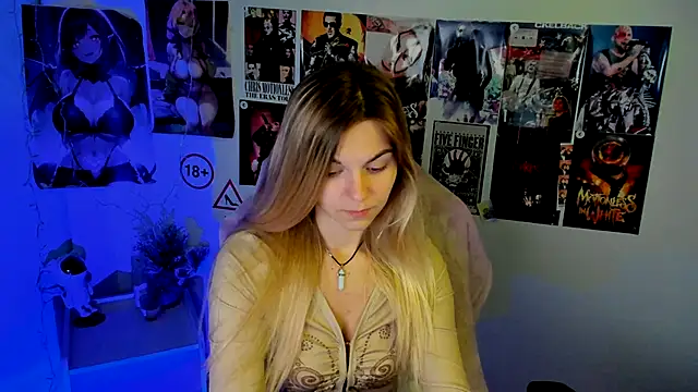 Snapshot of Sweet_me_ chatting on 10.17.25 Sweet me online show from 10.17.25