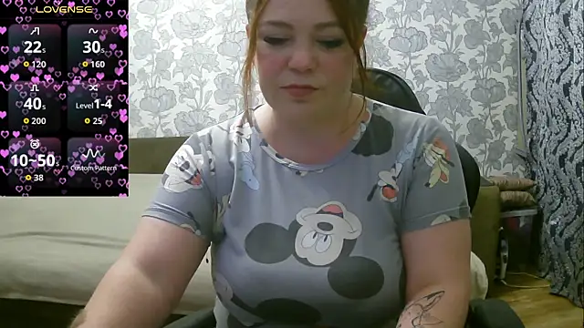 Snapshot of Sabrina_Poison chatting on 10.09.25 Sabrina Poison online show from 10.09.25