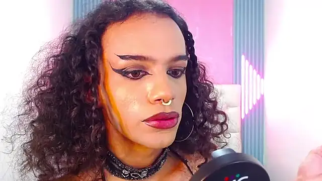 Foxy Ella  online show from 02.24.25