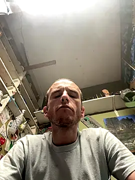 Snapshot of tleaper21101 chatting on 09.14.25 tleaper21101 online show from 09.14.25