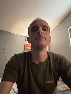 Snapshot of tleaper21101 chatting on 10.10.25 tleaper21101 online show from 10.10.25