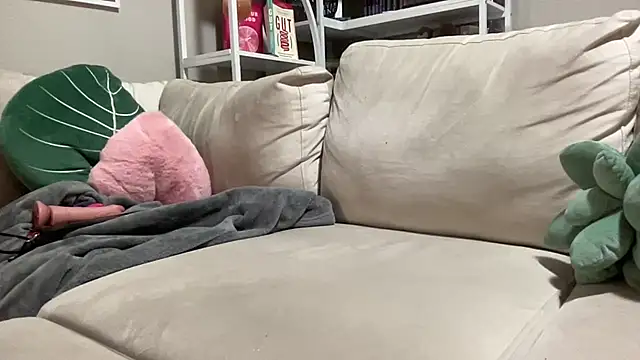 NatalieKneals online show from 12.31.24