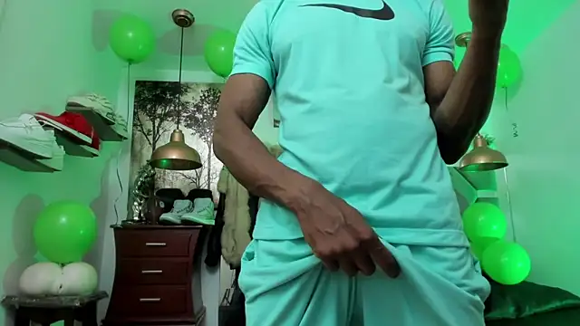 Snapshot of KING_FIT chatting on 03.17.25 KING FIT online show from 03.17.25