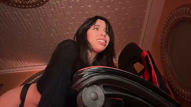 Snapshot of ORLA86 chatting on 02.20.25 ORLA86 online show from 02.20.25